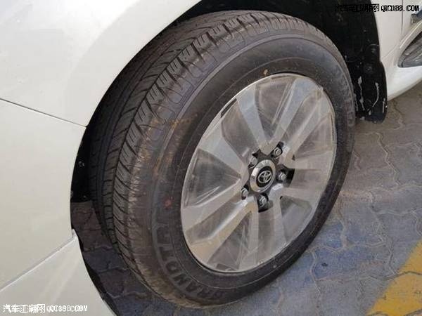 丰田酷路泽5700最新报价配置参数解析