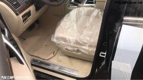 丰田酷路泽5700最新报价配置参数解析