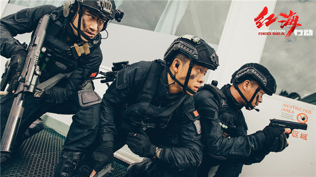 《红海行动》豁命演绎海军陆战队 全地形作战不手软