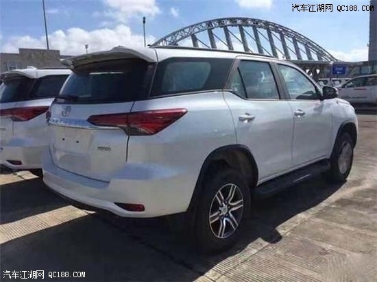 丰田霸道2700天窗配置参数油耗解析报价