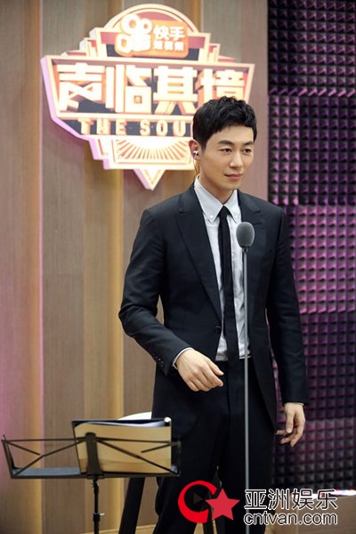 朱亚文配音《白鹿原》情绪失控 ?惹“季检察长”李建义“泪奔”