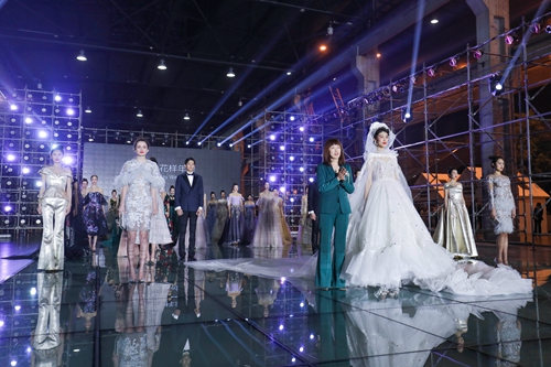设计连接世界 时尚点亮爱心——2018哈尔滨时装周暨首届世界时尚设计师大会华彩落幕