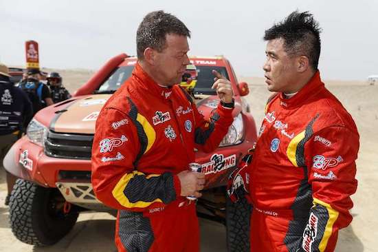 2018年达喀尔第十赛段结束 中国车手何志涛遗憾退赛