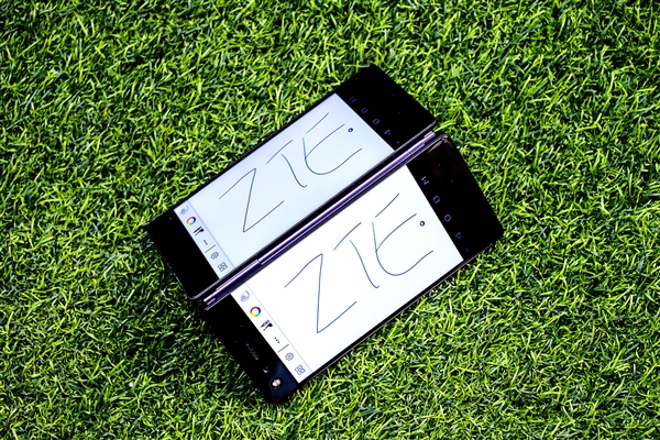 3888元起!中兴正式发布双屏折叠旗舰天机Axon M国行版