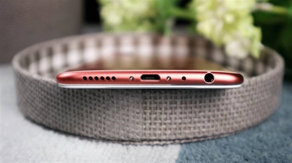 vivo&nbsp;X20梦幻粉图赏：颜值帅爆&nbsp;一眼心动