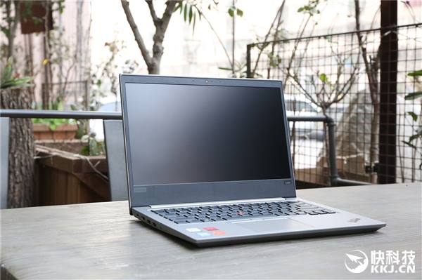 RX550独显!联想ThinkPad E480图赏:小红点经典依旧