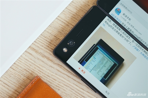 中兴折叠手机AXON&nbsp;M图赏：4种模式玩出新花样