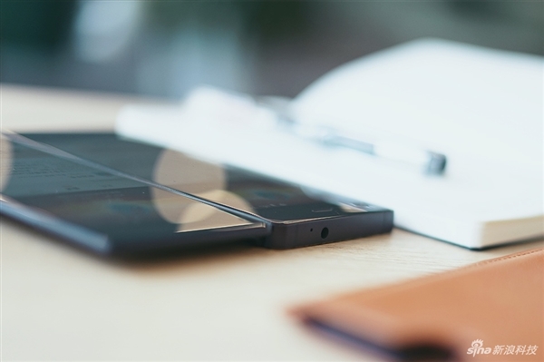 中兴折叠手机AXON&nbsp;M图赏：4种模式玩出新花样