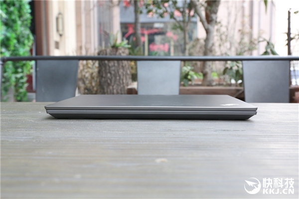RX550独显!联想ThinkPad E480图赏:小红点经典依旧