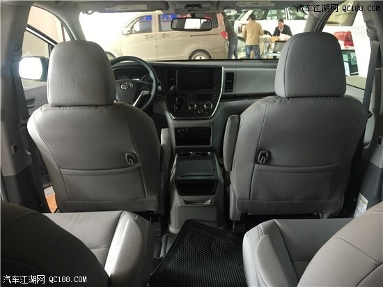 2017款丰田塞纳3.5四驱报价配置参数解析