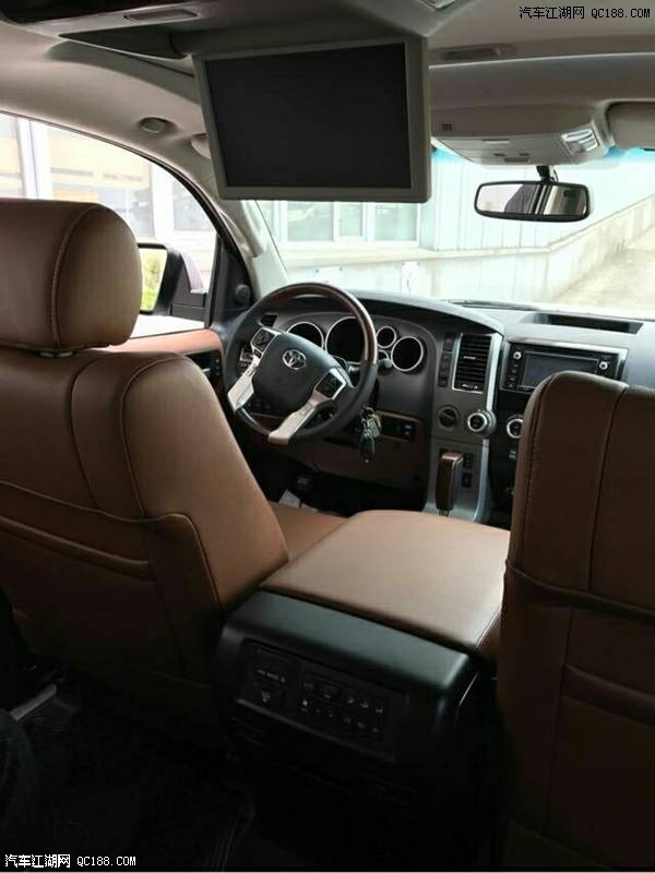18款丰田红杉5700 5.7L七座白金加版实拍