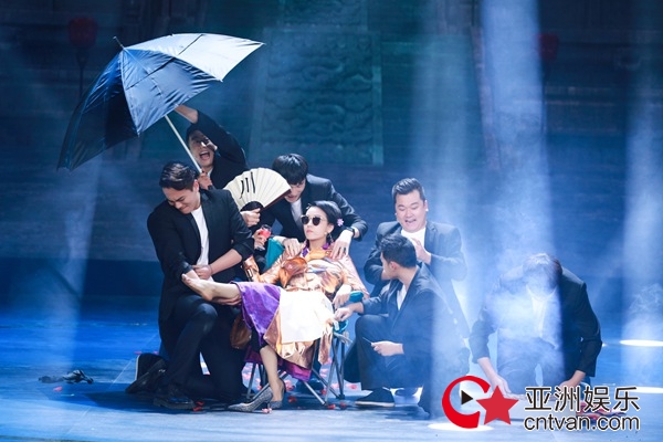 《欢乐喜剧人》今晚开播 郭德纲继续坐镇宋小宝回归