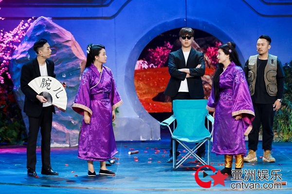 《欢乐喜剧人》今晚开播 郭德纲继续坐镇宋小宝回归