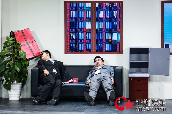 《欢乐喜剧人》今晚开播 郭德纲继续坐镇宋小宝回归