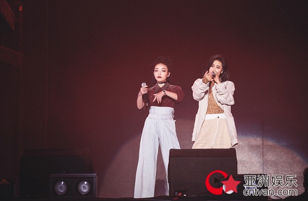 有嘻哈巡演上海圆满落幕&nbsp;VaVa连唱经典点燃寒冷冬夜