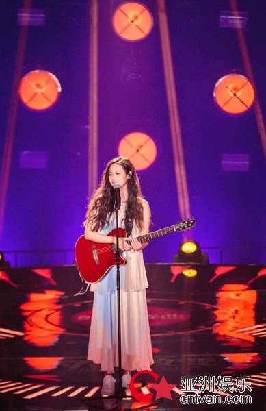 孟慧圆返场《不凡的改变》&nbsp;婉转改编《咚巴拉》动人心弦