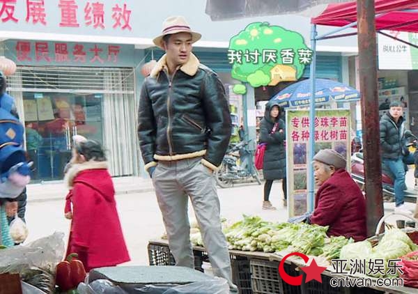 《萌仔萌萌宅》袁弘教育萌娃不挑食&nbsp;自己却拒吃香菜还嘴硬