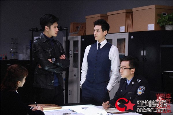 《法医秦明之幸存者》曝先导片，职业宣言怀悲悯仁心