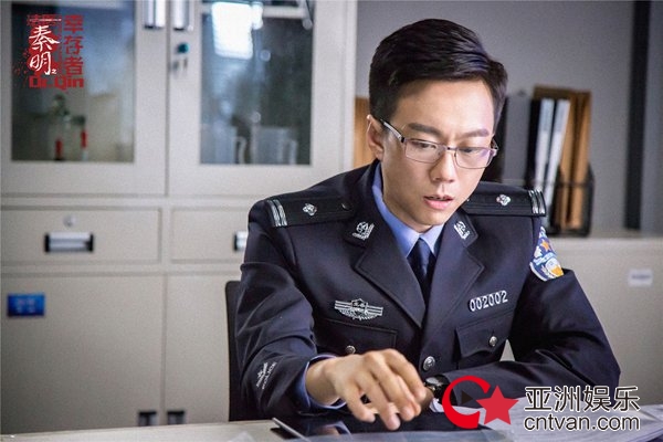 《法医秦明之幸存者》曝先导片，职业宣言怀悲悯仁心