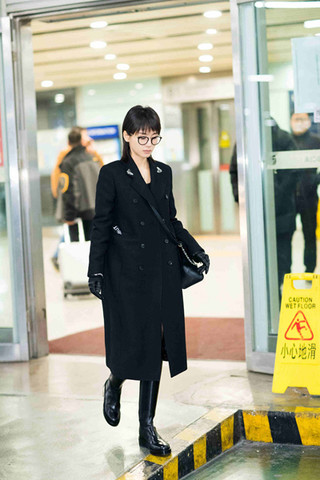 王子文身高不到160 却靠气质和衣品改写小个子时尚