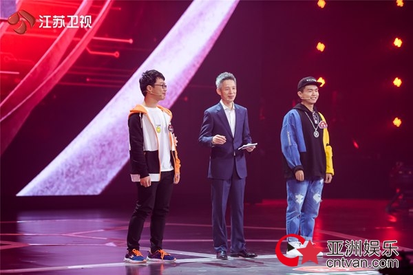 是什么让“关队长”智商不灵了？&nbsp;本周五开播的最强大脑1V1对战难到潘粤明都说怀疑人生