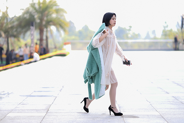 深圳时装节街拍:寻找最IN、最潮时尚态度