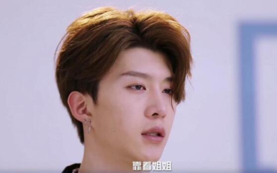 范丞丞女友疑曝光家境富裕&nbsp;范冰冰靠一个动作实力宠弟