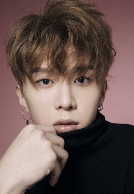 范丞丞女友疑曝光家境富裕&nbsp;范冰冰靠一个动作实力宠弟