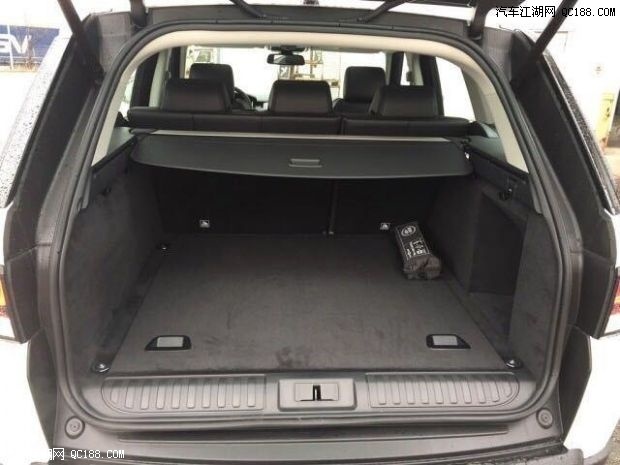 进口路虎揽胜运动3.0汽油欧规性能体验