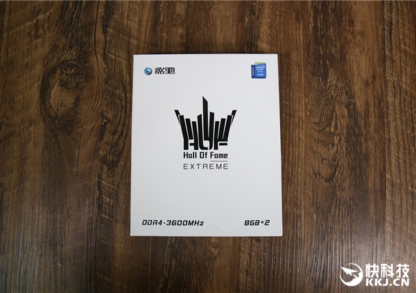3600MHz！影驰名人堂EXTREME内存开箱图赏：纯白信仰