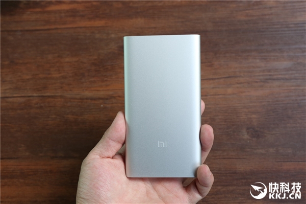 49元!小米新款5000mAh移动电源2开箱图赏