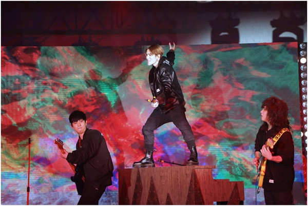 专访蔡文昕 | 解开DR. MARTENS、STANCE等潮牌的中国代理权之谜