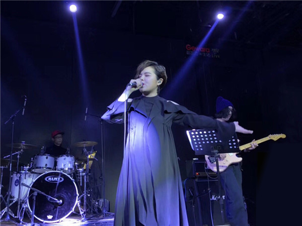 刘思涵“同伙”北京站圆满落幕&nbsp;实力开唱歌迷大呼过瘾