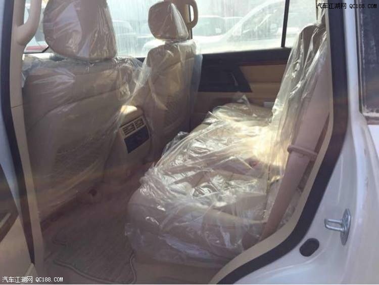 天津港2018款丰田兰德酷路泽4600解析