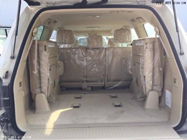 天津港2018款丰田兰德酷路泽4600解析