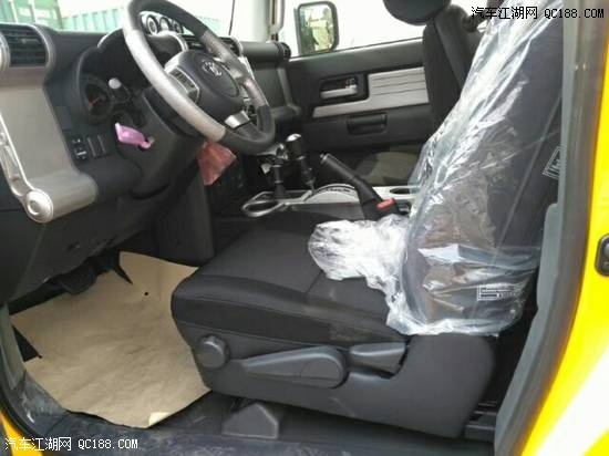 17款丰田FJ酷路泽4.0自动4驱中东版体验