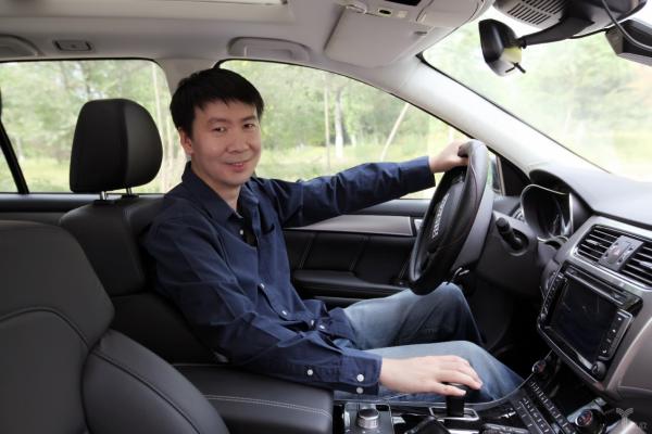 独家试乘领骏科技无人车：甩掉顶部激光雷达后，L4自动驾驶该怎么跑？