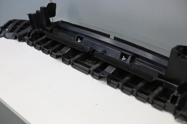 一汽丰田RAV4荣放拆解见证：多方面安全防护细致到位