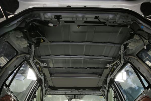 一汽丰田RAV4荣放拆解见证：多方面安全防护细致到位