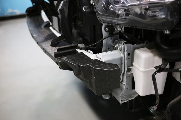 一汽丰田RAV4荣放拆解见证：多方面安全防护细致到位