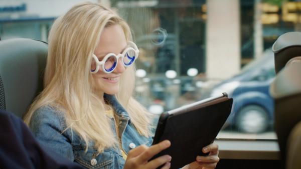 雪铁龙推首款防止晕车的眼镜 售价为99欧元