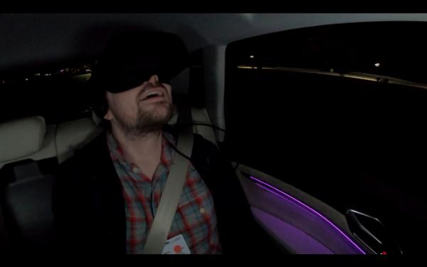 Lyft专利：AR预测路上状况VR优化乘客上下车体验