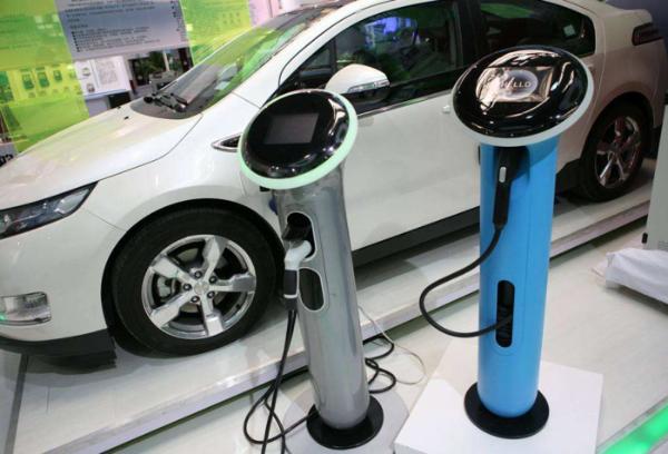 新能源汽车热泵技术渗透加速 预计2025年市场规模达150亿元
