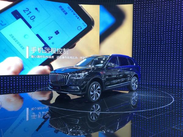 中国品牌豪华SUV 一汽红旗HS7售34.98万起