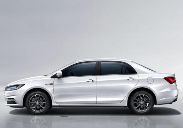 全新比亚迪秦燃油版动力曝光 搭1.5L+CVT 满足国六排放标准