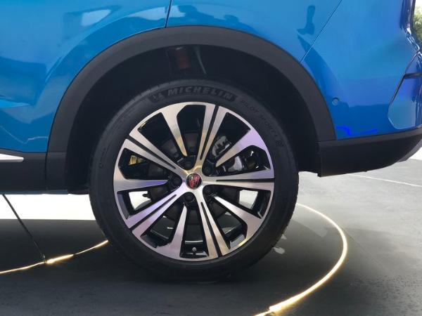 荣威RX5 MAX正式上市 售11.88-18.98万元 配置丰富/颜值提升