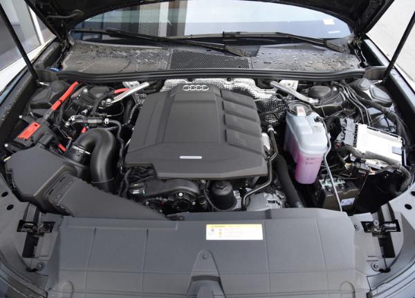 奥迪A7入门版明年年初到店/售价约57.8万起 现款3.0T车型将停售