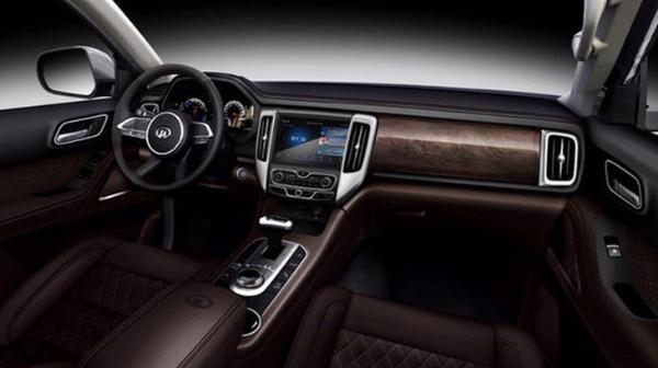 投资45亿 长城皮卡+越野车专属工厂落成 首款车“炮”皮卡下线