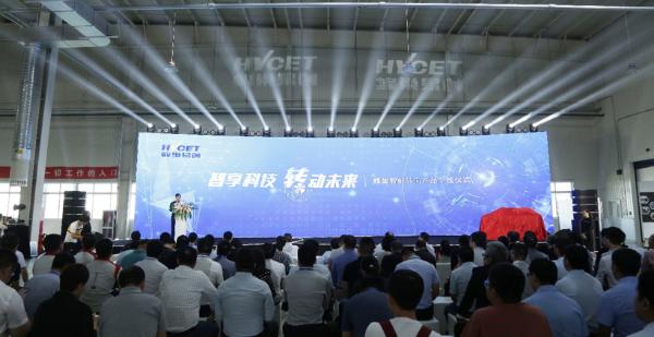 聚集“三智”，垂直布局ADAS，蜂巢易创推出全球首款越野车DP-EPS