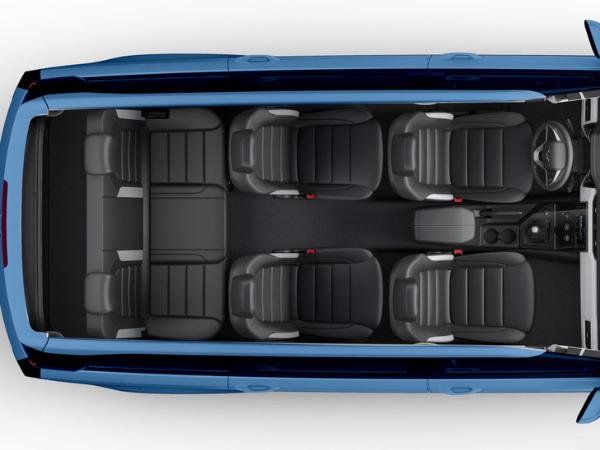 高端MPV既视感 双色内饰质感十足 五菱宏光PLUS内饰官图